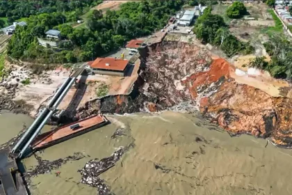 Porto no Amazonas desaba em meio a obras.webp.webp