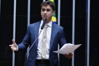 Sobrinho de Dilma ameaca Nikolas e aliados com cadeiradas.jpg