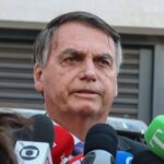 Bolsonaro coloca fogo no parquinho e imprensa se corroi de.jpg