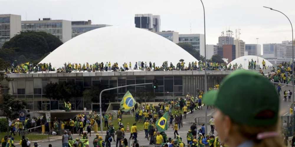 Congresso nem homem bomba faz oposicao desistir da anistia do 81.jpg