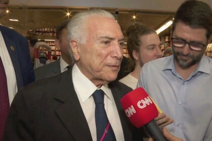 Democracia esta fortissima diz Temer sobre indiciamento de Bolsonaro.jpg