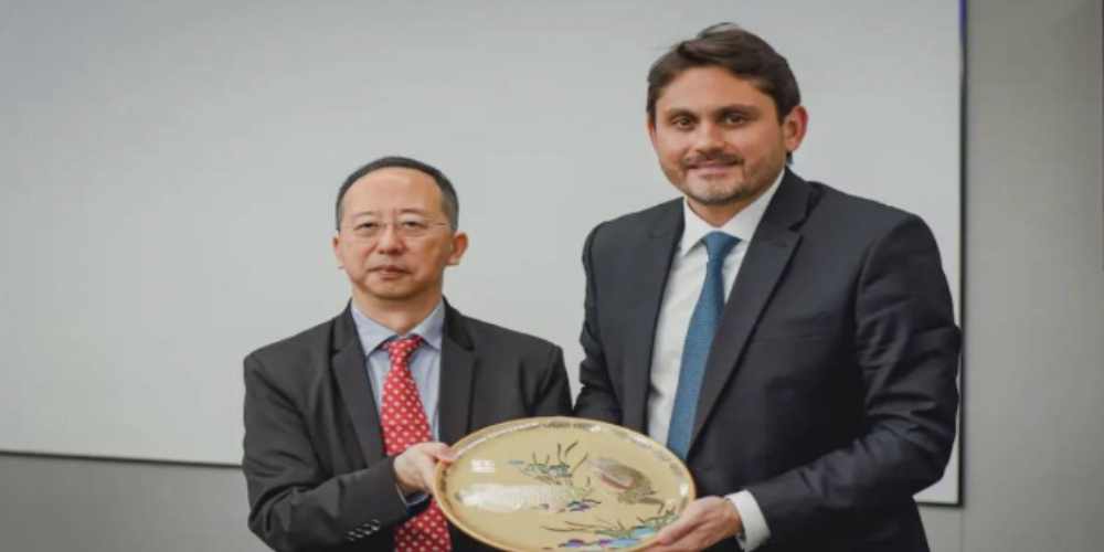 Governo Lula fecha acordo com rival chinesa de Elon Musk.jpg