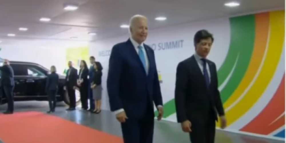 Joe Biden nao sobe rampa para cumprimentar Lula no G20.jpg