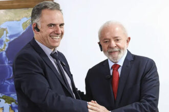 lula-recebeu-hoje-presidente-eleito-do-uruguai-no-palacio-do-planalto-luiz-inacio-lula-da-silva-e-yamandu-orsi-marcelo-camargo-agencia-brasil-tvt-news