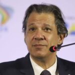 Mais cortes Haddad bloqueia mais R 5 bilhoes no orcamento.jpg