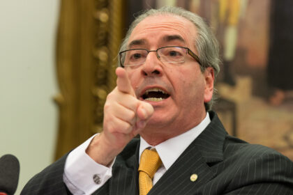 PT e Eduardo Cunha Tensao Persistente e PEC Antiaborto.jpg