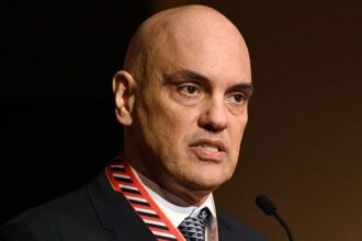 STF Moraes retira sigilo do inquerito que investiga Bolsonaro e.jpg