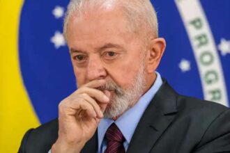 Senador relata absurdo de Lula que pode afetar o salario.jpg