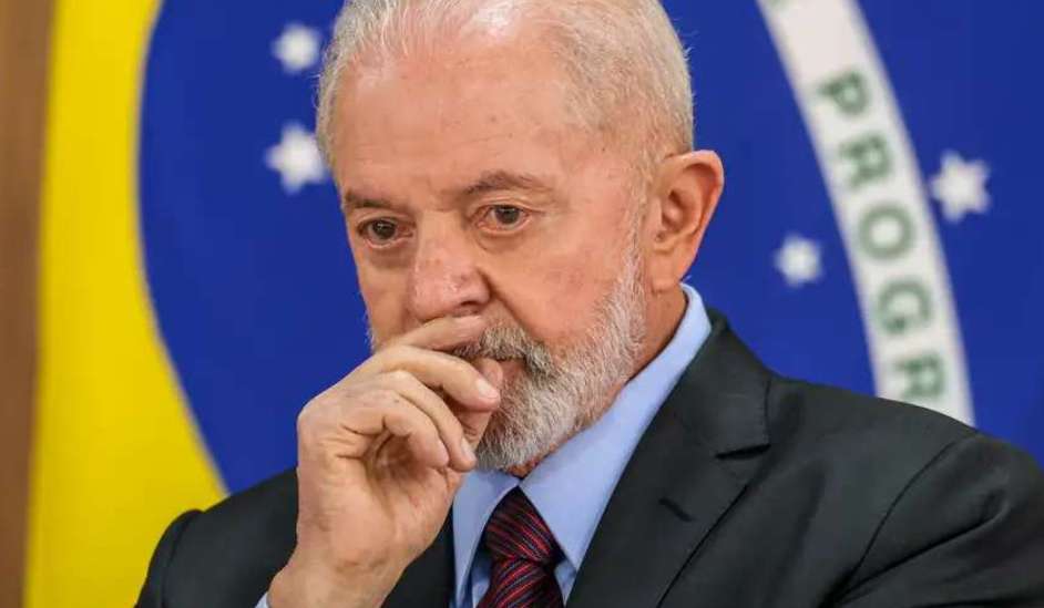 Senador relata absurdo de Lula que pode afetar o salario.jpg