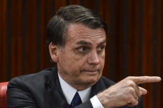 URGENTE Durante telefonema Bolsonaro disse ter feito pedido a Trump.jpg