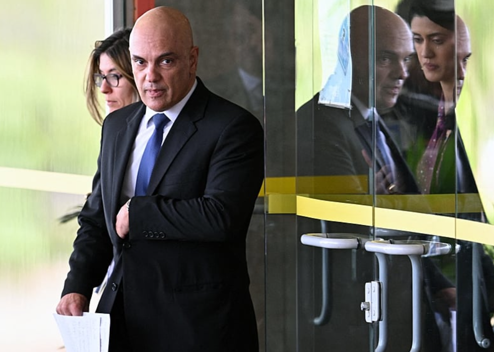 Alexandre de Moraes mantem prisao de irmaos Brazao no caso.png