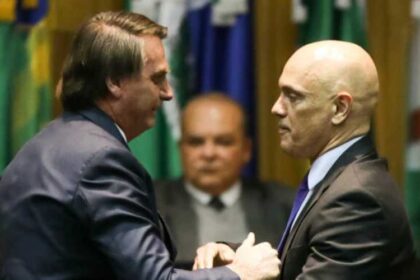 Bolsonaro mantem estrategia contra Moraes apos reves no STF.jpg