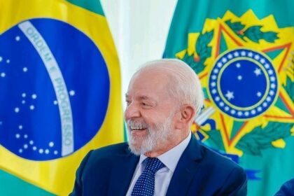 Brasil vive momento excepcional de crescimento economico afirma Lula Confira.jpg