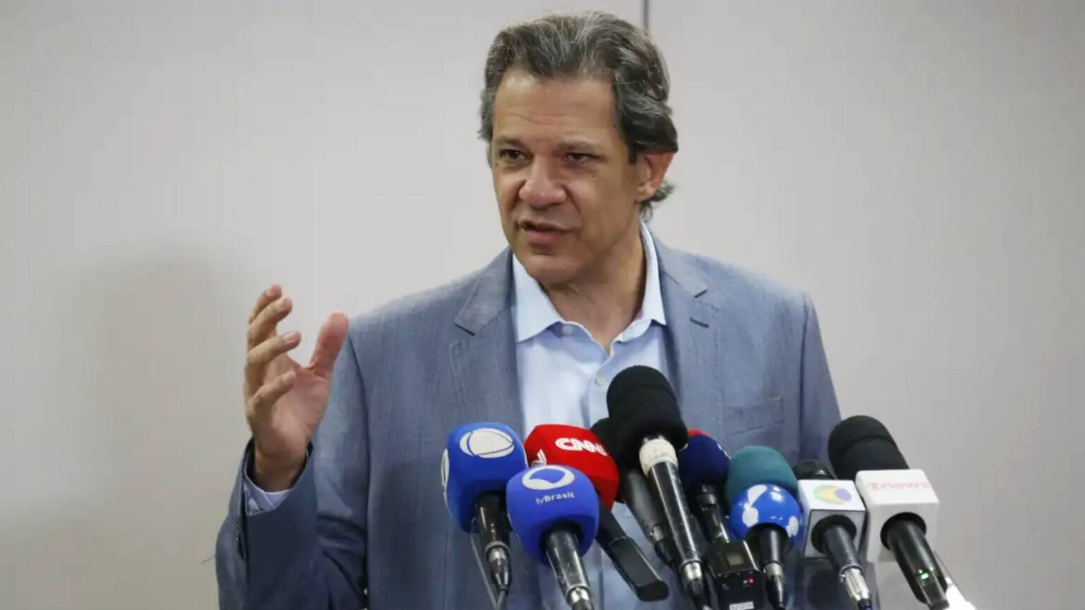 cambio-e-flutuante-e-dolar-vai-se-acomodar-diz-haddad-ha-contatos-falando-em-especulacao-inclusive-jornalistas-respeitaveis-diz-haddad-foto-paulo-pinto-abr-tvt-news