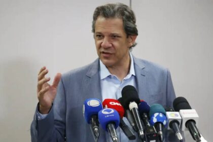 cambio-e-flutuante-e-dolar-vai-se-acomodar-diz-haddad-ha-contatos-falando-em-especulacao-inclusive-jornalistas-respeitaveis-diz-haddad-foto-paulo-pinto-abr-tvt-news