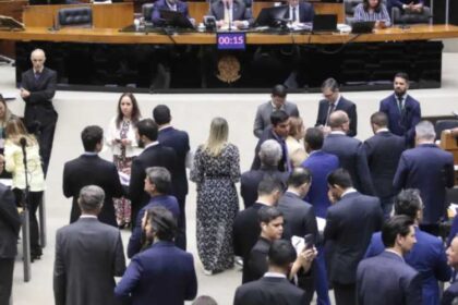 Centrao reclama de postura do governo sobre bloqueio de emendas.jpg