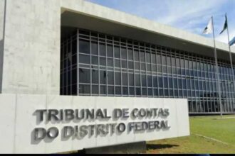 Conselheiros do TCDF se presenteiam com R780 mil para cada.jpg