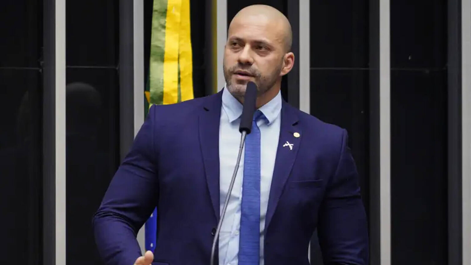 daniel-silveira-volta-a-ser-preso-pela-pf-por-determinacao-de-moraes-daniel-silveira-volta-a-ser-preso-quatro-dias-apos-liberdade-condicional-pablo-valadares-camara-dos-deputados-tvt-news