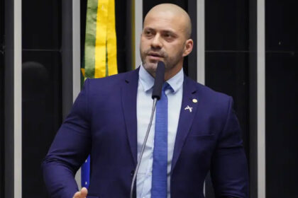 daniel-silveira-volta-a-ser-preso-pela-pf-por-determinacao-de-moraes-daniel-silveira-volta-a-ser-preso-quatro-dias-apos-liberdade-condicional-pablo-valadares-camara-dos-deputados-tvt-news