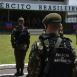 Familia e advogados visitam militares presos sob acusacao de golpe.png