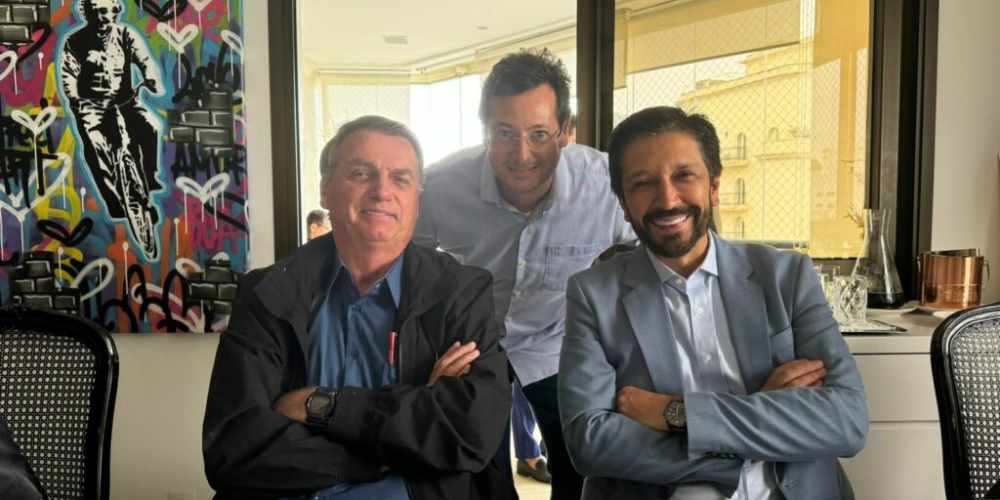 Jair Bolsonaro e Ricardo Nunes almocam na casa de Wajngarten.jpg