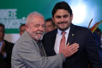 Juscelino Filho O ministro envolvido em escandalos que controla bilhoes.webp.webp