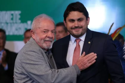 Juscelino Filho O ministro envolvido em escandalos que controla bilhoes.webp.webp