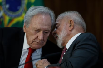 Lula prepara decreto para limitar uso de armas por policiais.png