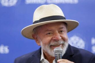 Lula recebe alta hospitalar e confessa que ficou assustado.jpg