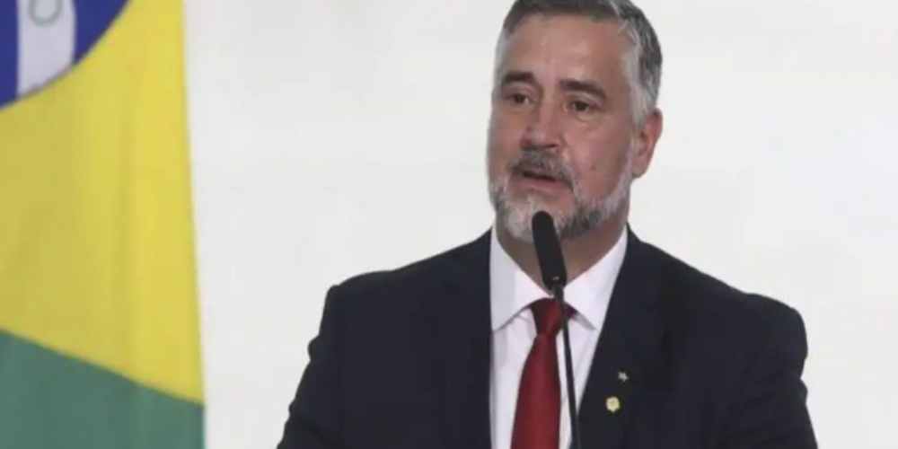 Ministro de Lula diz que Bolsonaro deve ser preso em.jpg