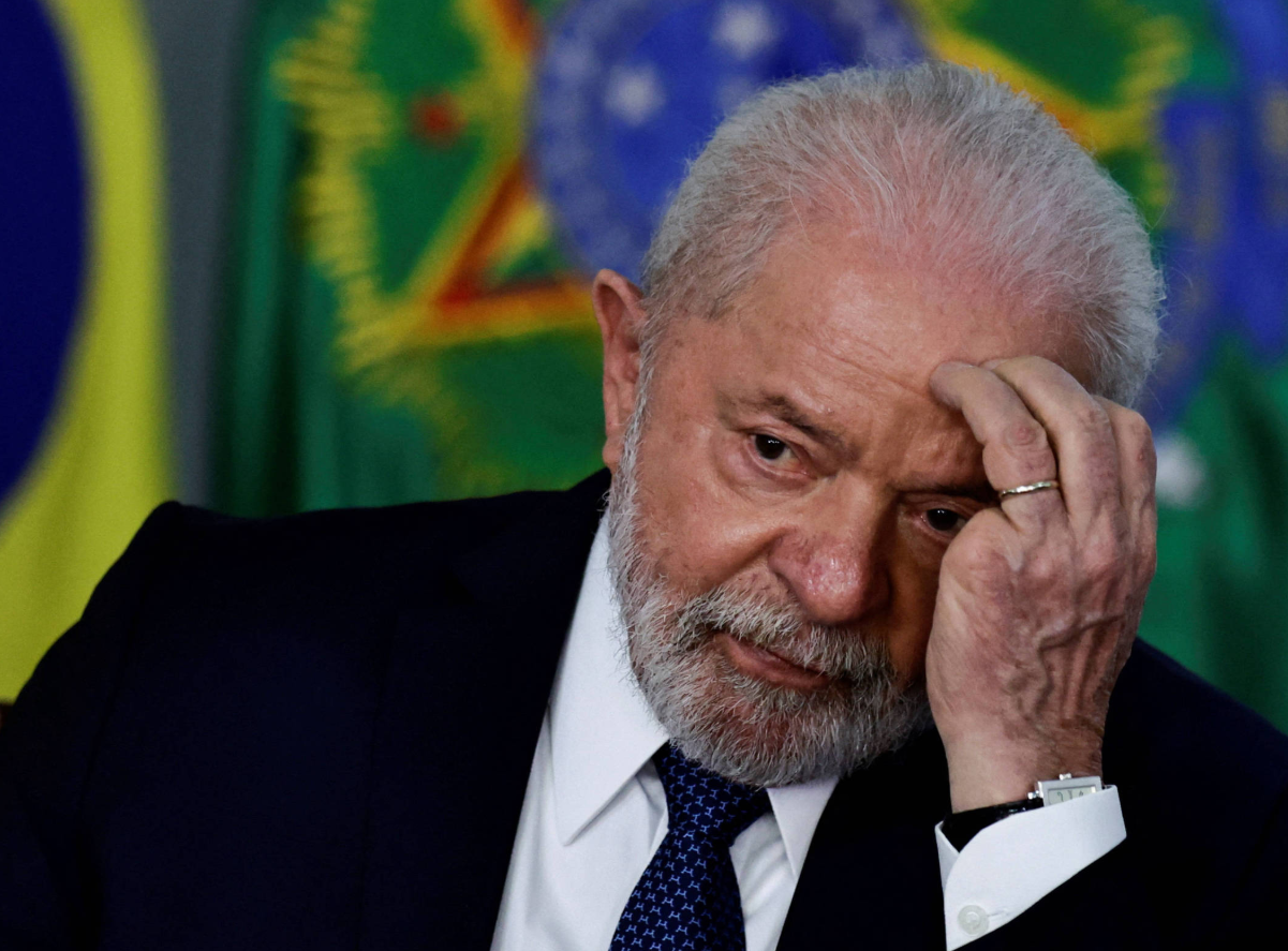 Popularidade de Lula esta diminuindo a cada dia.png