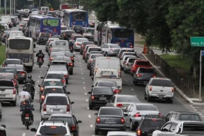 rodizio-de-veiculos-fica-suspenso-ate-o-inicio-de-janeiro-em-sao-paulo-multa-para-quem-desrespeitar-o-rodizio-e-de-13016-foto-arquivo-abr-tvt-news