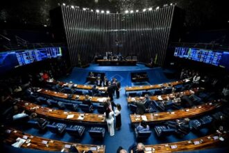 Senado conclui votacao do pacote de corte de gastos e.jpg