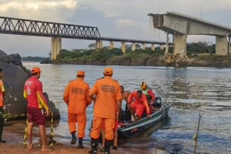 sobe-para-14-o-numero-de-desaparecidos-apos-queda-de-ponte-o-problema-pode-ser-maior-e-a-gente-torce-para-que-nao-seja-avaliou-o-inspetor-da-prf-foto-cbmt-tvt-news