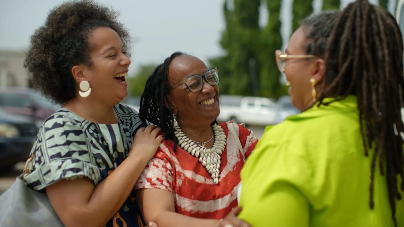 sueli-carneiro-se-torna-a-primeira-brasileira-cidada-do-benin-sueli-carneiro-e-uma-das-principais-pensadoras-do-feminismo-negro-do-brasil-foto-alile-dara-onawale-geledes-tvt-news