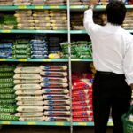 atacarejos-diversificam-o-consumo-de-alimentos-pelas-familias-brasileiras-estudo-state-of-grocery-2024-levantou-indices-do-comercio-alimenticio-marcelo-camargo-agencia-brasil-tvt-news