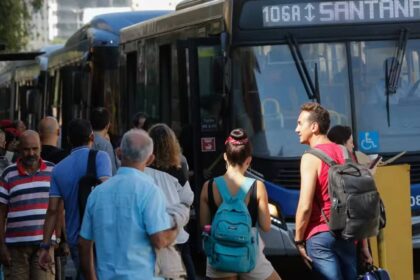 aumento-de-passagens-comeca-a-vigorar-hoje-em-sao-paulo-mpl-convocou-uma-manifestacao-contra-o-aumento-da-passagem-em-sp-foto-fernando-frazao-abr-tvt-news