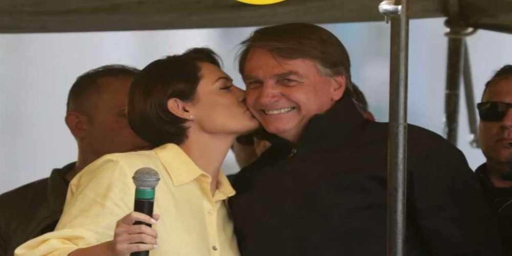 Bolsonaro rebate fala de Lula sobre amantes Sou apaixonado pela.jpg