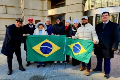 Com Michelle e politicos do Brasil Marcha pela Vida reune.jpg