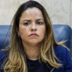 Ex vereadora nao reeleita surpreende ao levar privada e pias do.jpg