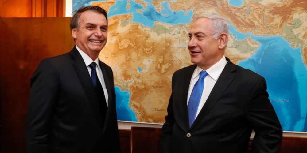 Jair Bolsonaro diz que receberia soldado israelense com honras.jpg