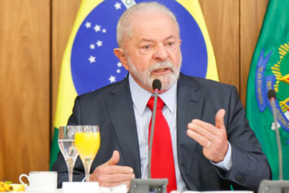 Lula volta ao planalto apos quase um mes afastado.png