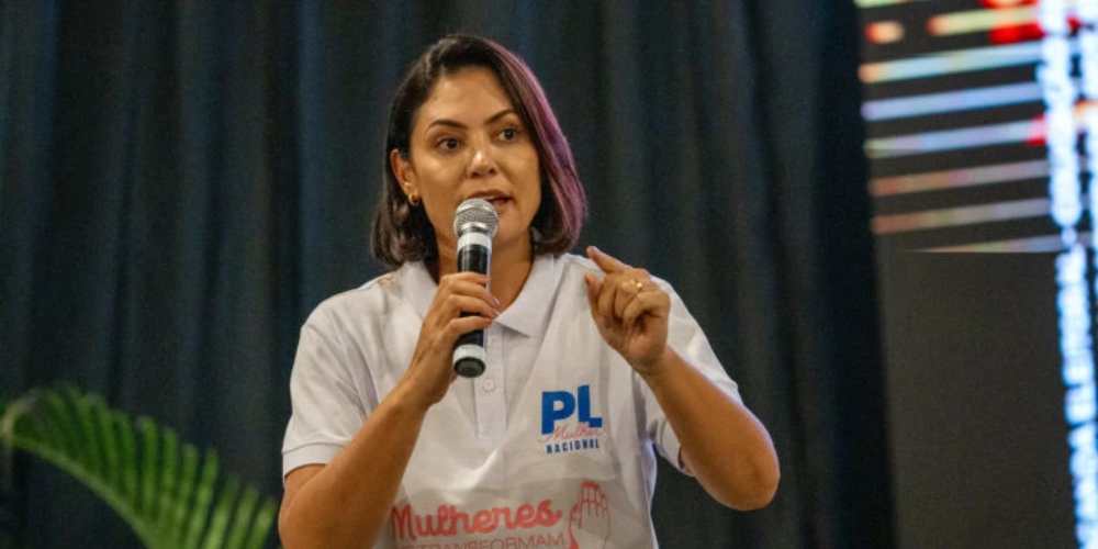 Michelle alfineta Lula apos fala Especialista em amantes.jpg