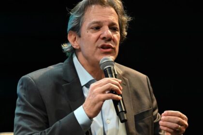 PT joga culpa em Haddad por repercussao do monitoramento do.jpg