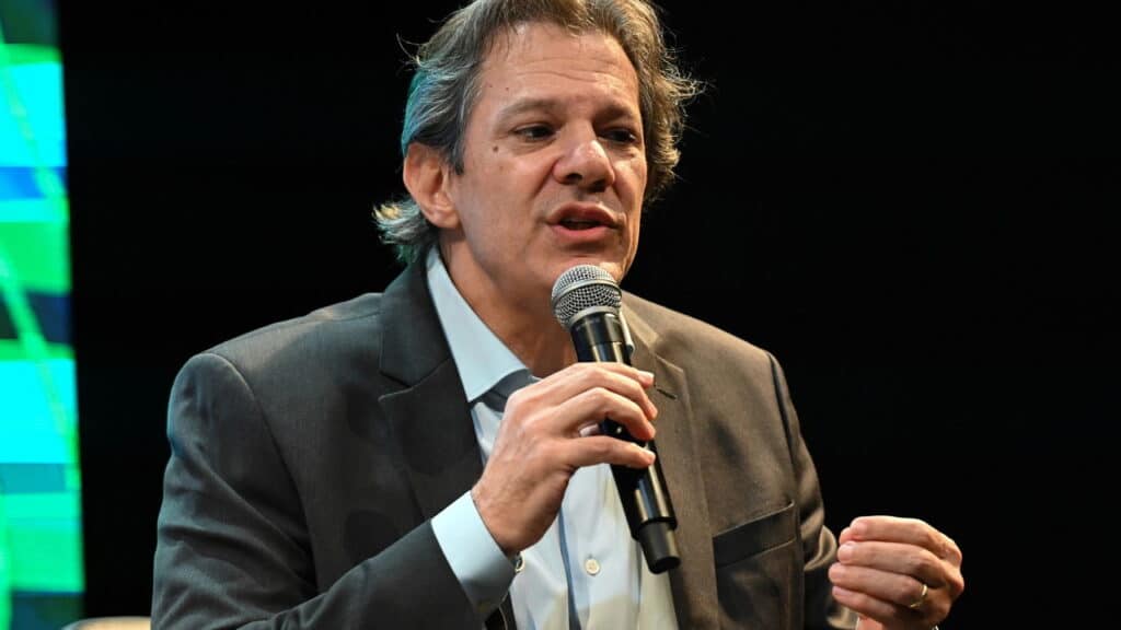 PT joga culpa em Haddad por repercussao do monitoramento do.jpg