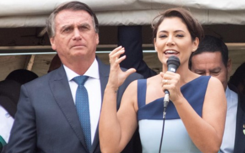 Proibido por Moraes Bolsonaro diz que Michelle vai a posse.png