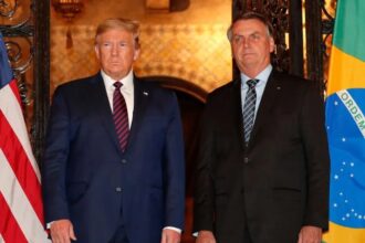 Veja convite recebido por Bolsonaro para posse de Trump nos.jpg