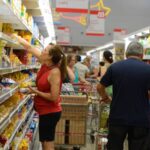 com-nova-safra-governo-espera-reducao-do-preco-dos-alimentos-e-importante-o-consumidor-pesquisar-e-pechinchar-disse-o-ministro-foto-tania-rego-abr-tvt-news