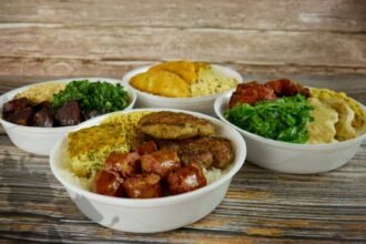 Acao do governo abastece ONGs que nao entregam refeicoes.jpg