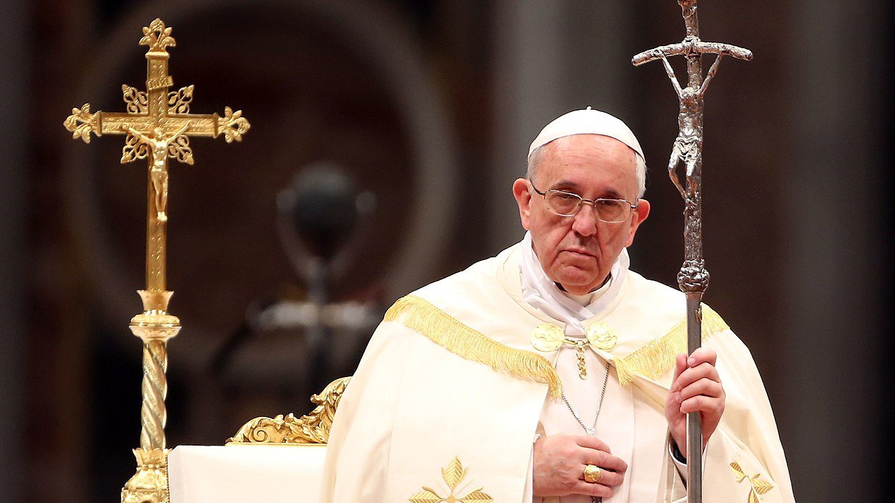 acompanhe-o-estado-de-saude-do-papa-francisco-tvt-news-papa-francisco-tem-carisma-e-e-popular-mas-convive-com-problemas-de-saude-foto-long-thien-wikimedia-commons-tvt-news